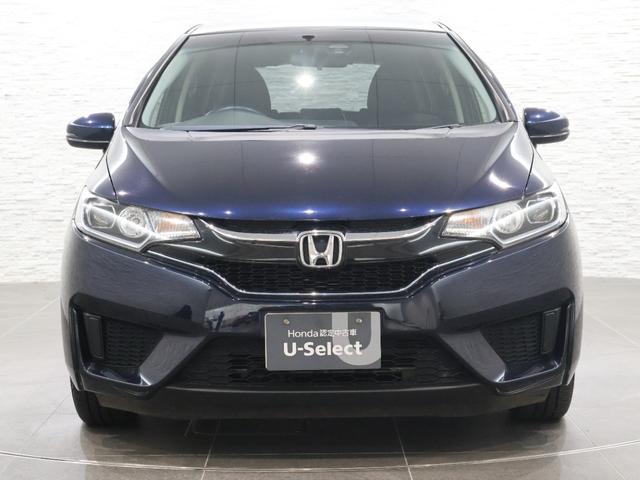 フィットハイブリッド Ｌパッケージ　純正ナビ　バックカメラ　クルーズコントロール　衝突軽減ブレーキ　踏み間違い防止　横滑り防止　ＥＴＣ　ＬＥＤライト　純正ＳＷ　スマートキー　ナビ＆ＴＶ　地デジフルセグＴＶ　ＵＳＢ　サイドエアバック（17枚目）