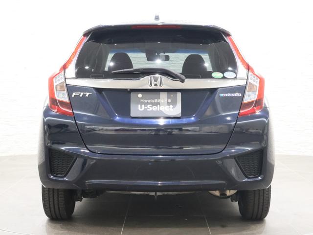 フィットハイブリッド Ｌパッケージ　純正ナビ　バックカメラ　クルーズコントロール　衝突軽減ブレーキ　踏み間違い防止　横滑り防止　ＥＴＣ　ＬＥＤライト　純正ＳＷ　スマートキー　ナビ＆ＴＶ　地デジフルセグＴＶ　ＵＳＢ　サイドエアバック（21枚目）