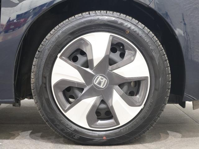 フィットハイブリッド Ｌパッケージ　純正ナビ　バックカメラ　クルーズコントロール　衝突軽減ブレーキ　踏み間違い防止　横滑り防止　ＥＴＣ　ＬＥＤライト　純正ＳＷ　スマートキー　ナビ＆ＴＶ　地デジフルセグＴＶ　ＵＳＢ　サイドエアバック（26枚目）