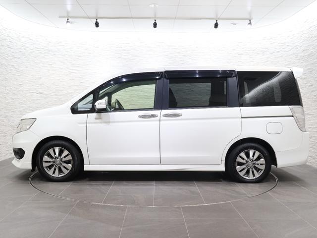 ステップワゴンスパーダ Z 純正ナビ バックカメラ 両側パワースライドドア フリップダウンモニター クルーズコントロール 横滑り防止 アイドリングストップ ETC HIDライト フォグ 純正AW スマートキー 横滑防止 イモビ(25枚目)