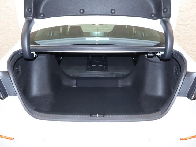 アコード ｅ：ＨＥＶ　ホンダコネクトディスプレイ　Ｇｏｏｇｌｅ搭載　マルチビューカメラ　パーキングセンサー　パーキングパイロット　ブラインドスポットインフォメーション　前後ドラレコ　ＥＴＣ　ＬＥＤライト　フルセグテレビ（24枚目）