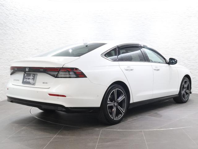 アコード ｅ：ＨＥＶ　ホンダコネクトディスプレイ　Ｇｏｏｇｌｅ搭載　マルチビューカメラ　パーキングセンサー　パーキングパイロット　ブラインドスポットインフォメーション　前後ドラレコ　ＥＴＣ　ＬＥＤライト　フルセグテレビ（28枚目）