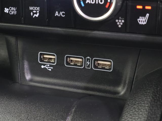 N-WGNカスタム L・ターボホンダセンシング 4WD 純正ナビ バックカメラ 前後ドラレコ パーキングセンサー シートヒーター ETC LEDライト フォグ 純正AW スマートキー 記録簿 AC ナビ&TV VSA フルセグテレビ ABS USB(11枚目)