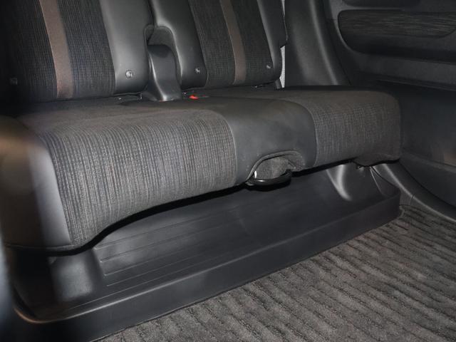 N-WGNカスタム L・ターボホンダセンシング 4WD 純正ナビ バックカメラ 前後ドラレコ パーキングセンサー シートヒーター ETC LEDライト フォグ 純正AW スマートキー 記録簿 AC ナビ&TV VSA フルセグテレビ ABS USB(19枚目)