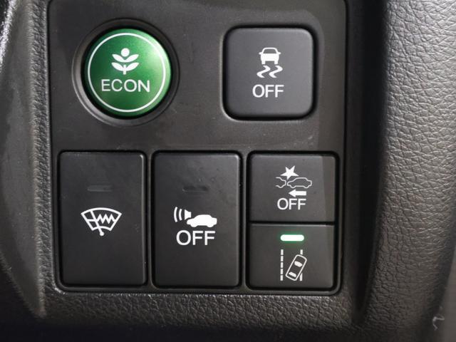 ヴェゼル ハイブリッドＲＳ・ホンダセンシング　純正ナビ　バックカメラ　横滑り防止　シートヒーター　ＥＴＣ　ＬＥＤライト　フォグ　社外ＡＷ　スマートキー　定期点検記録簿　デュアルエアコン　サイドＳＲＳ　Ｒカメ　フルオートエアコン　両席エアバック（11枚目）
