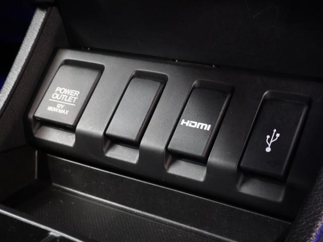 ヴェゼル ハイブリッドＲＳ・ホンダセンシング　純正ナビ　バックカメラ　横滑り防止　シートヒーター　ＥＴＣ　ＬＥＤライト　フォグ　社外ＡＷ　スマートキー　定期点検記録簿　デュアルエアコン　サイドＳＲＳ　Ｒカメ　フルオートエアコン　両席エアバック（12枚目）