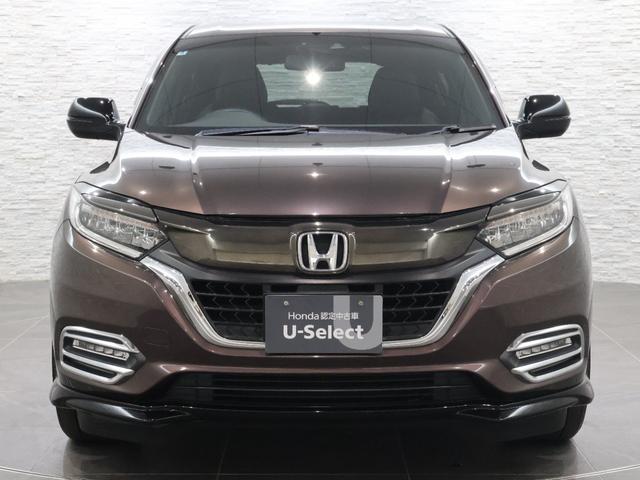 ヴェゼル ハイブリッドＲＳ・ホンダセンシング　純正ナビ　バックカメラ　横滑り防止　シートヒーター　ＥＴＣ　ＬＥＤライト　フォグ　社外ＡＷ　スマートキー　定期点検記録簿　デュアルエアコン　サイドＳＲＳ　Ｒカメ　フルオートエアコン　両席エアバック（18枚目）