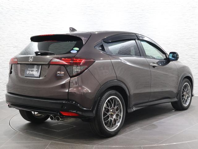 ヴェゼル ハイブリッドＲＳ・ホンダセンシング　純正ナビ　バックカメラ　横滑り防止　シートヒーター　ＥＴＣ　ＬＥＤライト　フォグ　社外ＡＷ　スマートキー　定期点検記録簿　デュアルエアコン　サイドＳＲＳ　Ｒカメ　フルオートエアコン　両席エアバック（21枚目）