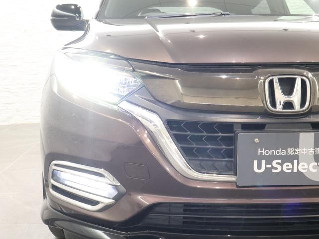 ヴェゼル ハイブリッドＲＳ・ホンダセンシング　純正ナビ　バックカメラ　横滑り防止　シートヒーター　ＥＴＣ　ＬＥＤライト　フォグ　社外ＡＷ　スマートキー　定期点検記録簿　デュアルエアコン　サイドＳＲＳ　Ｒカメ　フルオートエアコン　両席エアバック（25枚目）