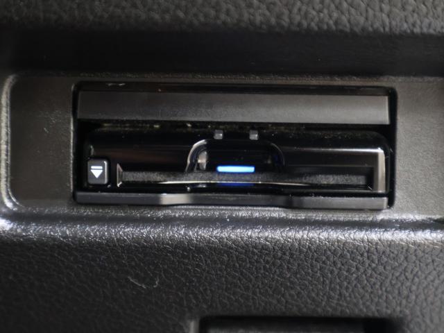 スペーシアカスタム ハイブリッドＸＳターボ　社外ナビ　マルチビューカメラ　両側パワースライドドア　パーキングセンサー　踏み間違い防止　車線逸脱警報　横滑り防止　シートヒーター　ＥＴＣ　ＬＥＤライト　フォグ　両自動ドア　前後誤発進抑制機能　ＡＣ（13枚目）