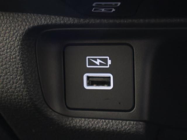 ヴェゼル ｅ：ＨＥＶＺ　純正ナビ　バックカメラ　前後ドラレコ　パーキングセンサー　ブラインドスポットインフォメーション　パワーテールゲート　シートヒーター　ステアリングヒーター　ＥＴＣ　ＬＥＤライト　フォグ　純正ＡＷ　スマキ（13枚目）