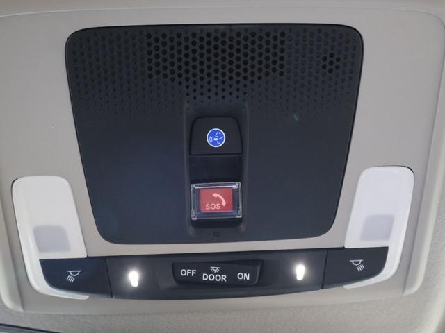 ヴェゼル ｅ：ＨＥＶＺ　純正ナビ　バックカメラ　前後ドラレコ　パーキングセンサー　ブラインドスポットインフォメーション　パワーテールゲート　シートヒーター　ステアリングヒーター　ＥＴＣ　ＬＥＤライト　フォグ　純正ＡＷ　スマキ（14枚目）