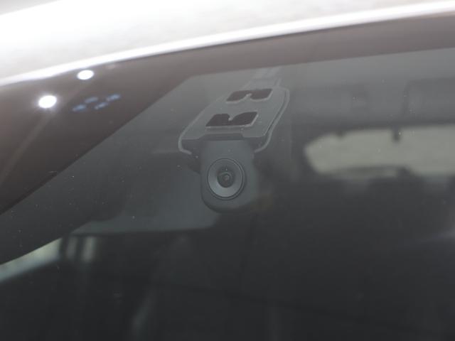 ヴェゼル ｅ：ＨＥＶＺ　純正ナビ　バックカメラ　前後ドラレコ　パーキングセンサー　ブラインドスポットインフォメーション　パワーテールゲート　シートヒーター　ステアリングヒーター　ＥＴＣ　ＬＥＤライト　フォグ　純正ＡＷ　スマキ（15枚目）