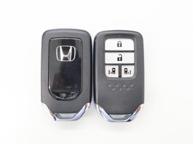 オデッセイ アブソルート・ＥＸホンダセンシング　純正ナビ　バックカメラ　両側パワースライドドア　ブラインドスポットインフォメーション　電動シート　オットマン　パドルシフト　ＥＴＣ　ＬＥＤライト　フォグ　純正ＡＷ　スマートキー　フルセグテレビ　ＡＢＳ（32枚目）