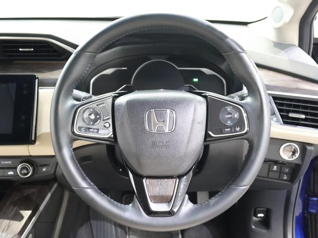 クラリティＰＨＥＶ ＥＸ　純正ナビ　バックカメラ　サイドカメラ　シートヒーター　本革シート　シートメモリー　ＥＴＣ　ＬＥＤライト　純正ＡＷ　スマートキー　充電ケーブル　Ｂカメラ　フルセグ　ＵＳＢ接続　ＬＥＤヘッドライト（7枚目）