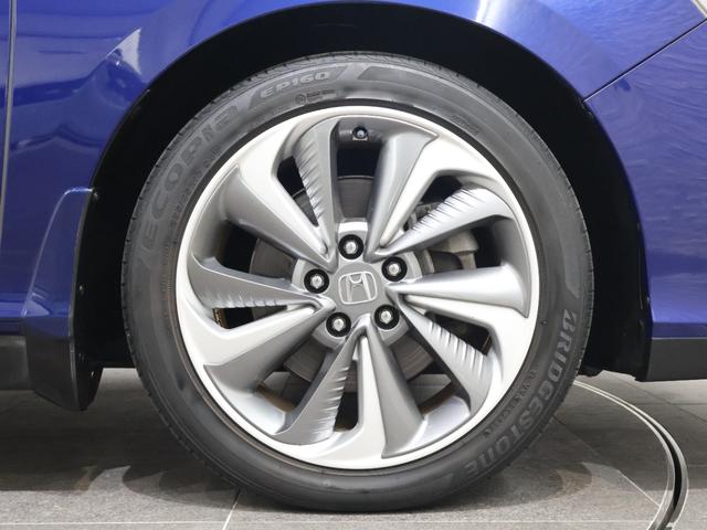 クラリティＰＨＥＶ ＥＸ　純正ナビ　バックカメラ　サイドカメラ　シートヒーター　本革シート　シートメモリー　ＥＴＣ　ＬＥＤライト　純正ＡＷ　スマートキー　充電ケーブル　Ｂカメラ　フルセグ　ＵＳＢ接続　ＬＥＤヘッドライト（29枚目）