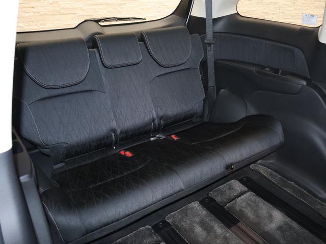 オデッセイハイブリッド ハイブリッドアブソルート・ホンダセンシング 純正ナビ バックカメラ 両側パワースライドドア 電動シート オットマン ウォークスルー ETC LEDライト フォグ 純正AW スマートキー サイドカーテンエアバック リアカメラ Pシート ABS(17枚目)