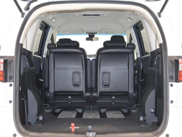 オデッセイハイブリッド ハイブリッドアブソルート・ホンダセンシング 純正ナビ バックカメラ 両側パワースライドドア 電動シート オットマン ウォークスルー ETC LEDライト フォグ 純正AW スマートキー サイドカーテンエアバック リアカメラ Pシート ABS(19枚目)