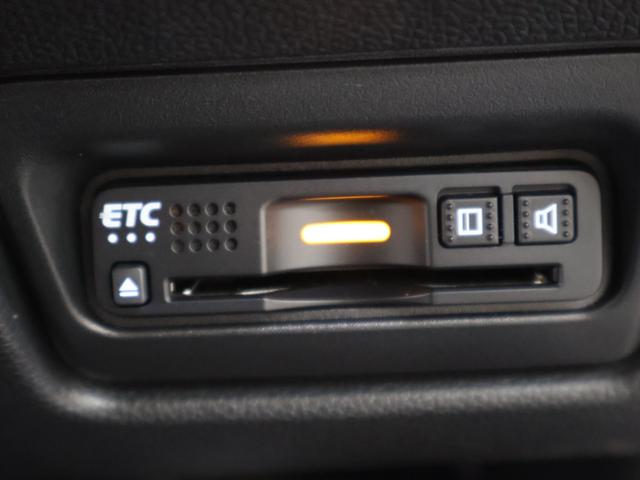 ステップワゴンスパーダ スパーダハイブリッドＧ・ＥＸホンダセンシング　純正ナビ　バックカメラ　両側パワースライドドア　わくわくゲート　パーキングセンサー　横滑り防止　シートヒーター　ＥＴＣ　ＬＥＤライト　フォグ　純正ＡＷ　フルオートエアコン　キーフリー　Ｓヒーター（15枚目）