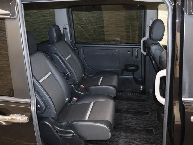 ステップワゴンスパーダ スパーダハイブリッドＧ・ＥＸホンダセンシング　純正ナビ　バックカメラ　両側パワースライドドア　わくわくゲート　パーキングセンサー　横滑り防止　シートヒーター　ＥＴＣ　ＬＥＤライト　フォグ　純正ＡＷ　フルオートエアコン　キーフリー　Ｓヒーター（17枚目）