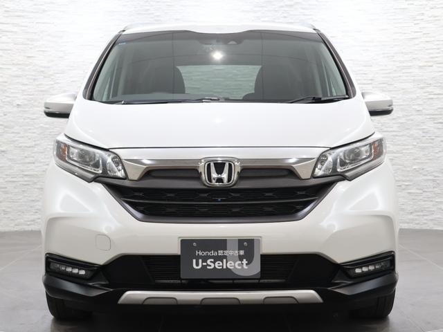 フリード+ハイブリッド ハイブリッド・クロスターホンダセンシング 純正ナビ バックカメラ 両側パワースライドドア 純正ドラレコ 横滑り防止 ETC LEDライト フォグ 純正AW スマートキー 地デジフルセグ 両側電動ドア サイドエアバッグ ソナー エアバッグ(17枚目)