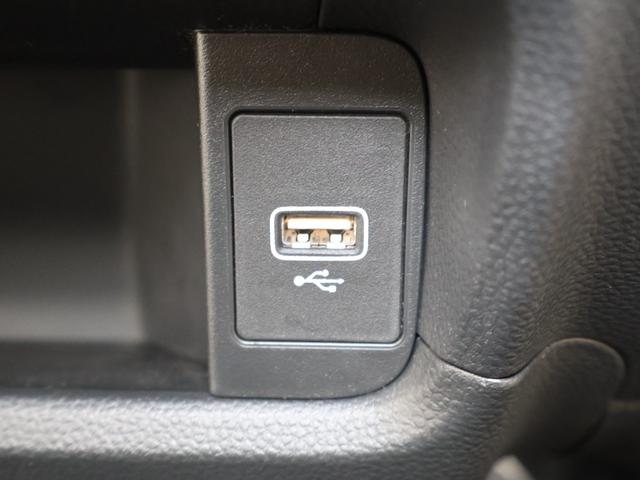 ＷＲ－Ｖ Ｚブラックスタイル　純正ナビ　ホンダセンシング　ホンダコネクト　フルセグＴＶ　パーキングセンサー　オートハイビーム　純正アルミホイール　Ｒカメラ　ＬＥＤヘッドランプ　盗難防止システム　衝突被害軽減システム　スマートキー（12枚目）