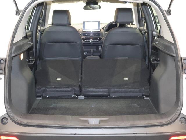 ＷＲ－Ｖ Ｚブラックスタイル　純正ナビ　ホンダセンシング　ホンダコネクト　フルセグＴＶ　パーキングセンサー　オートハイビーム　純正アルミホイール　Ｒカメラ　ＬＥＤヘッドランプ　盗難防止システム　衝突被害軽減システム　スマートキー（16枚目）