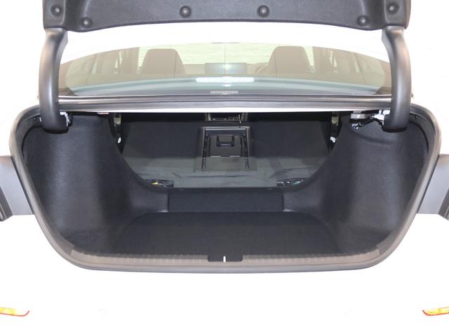 アコード e:HEV 当社デモカー 純正ホンダコネクトディスプレイ マルチビューカメラ 前後ドラレコ パーキングパイロット パーキングセンサー シートヒーター シートメモリー ETC LEDライト フォグ 純正AW ABS(23枚目)