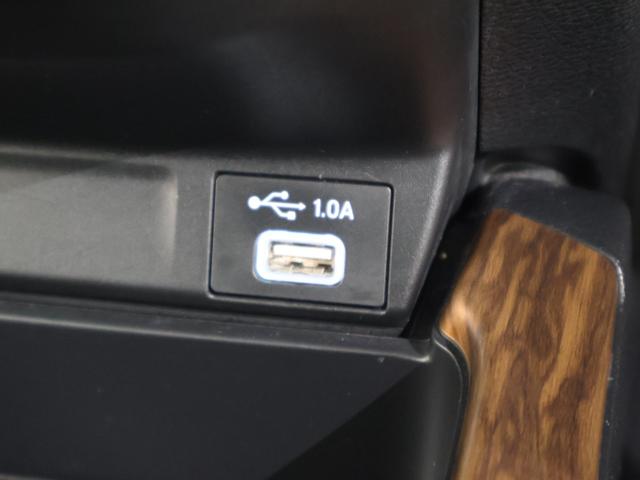 CR-Vハイブリッド e:HEVEX・マスターピース 純正ナビ バックカメラ パワーテールゲート 電動サンルーフ ブラインドスポットインフォメーション 横滑り防止 シートメモリー シートヒーター LEDライト フォグ 純正AW スマートキー サンル-フ(12枚目)