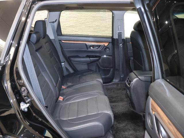 CR-Vハイブリッド e:HEVEX・マスターピース 純正ナビ バックカメラ パワーテールゲート 電動サンルーフ ブラインドスポットインフォメーション 横滑り防止 シートメモリー シートヒーター LEDライト フォグ 純正AW スマートキー サンル-フ(17枚目)