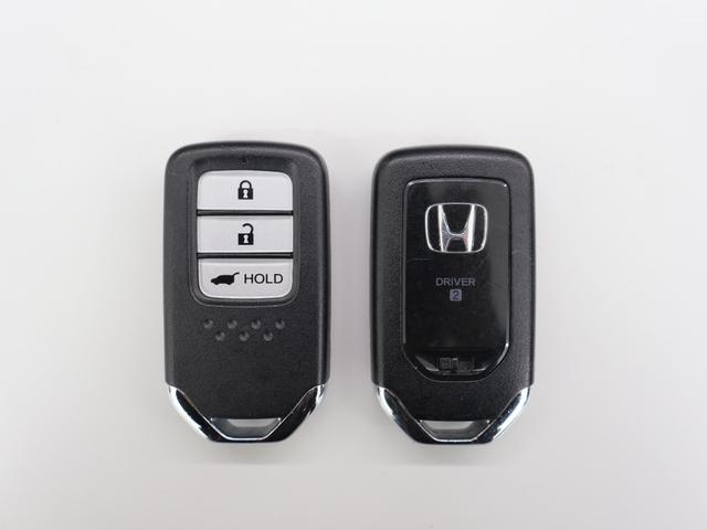 CR-Vハイブリッド e:HEVEX・マスターピース 純正ナビ バックカメラ パワーテールゲート 電動サンルーフ ブラインドスポットインフォメーション 横滑り防止 シートメモリー シートヒーター LEDライト フォグ 純正AW スマートキー サンル-フ(33枚目)