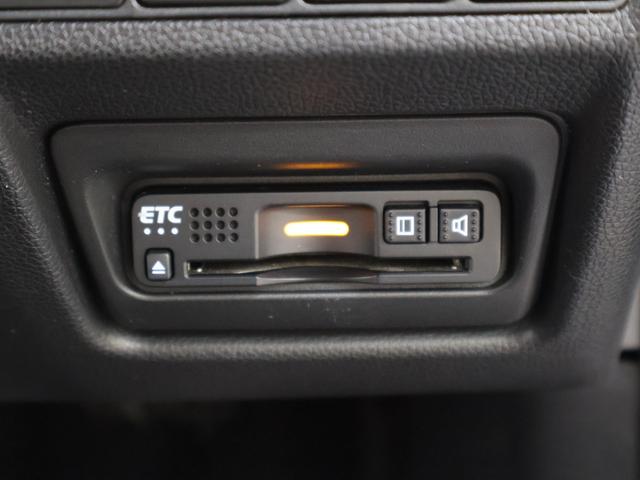 ステップワゴンスパーダ スパーダハイブリッドＧ・ＥＸホンダセンシング　純正ナビ　バックカメラ　両側パワースライドドア　わくわくゲート　横滑り防止　シートヒーター　ＥＴＣ　ＬＥＤライト　フォグ　純正ＡＷ　スマートキー　フルオートエアコン　キーフリー　Ｓヒーター　横滑防止（15枚目）