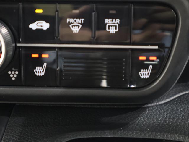 Ｎ－ＢＯＸカスタム Ｌターボ　純正ナビ　バックカメラ　両側パワースライドドア　パーキングセンサー　横滑り防止　シートヒーター　ＥＴＣ　ＬＥＤライト　フォグ　純正ＡＷ　スマートキー　地デジチューナー　衝突軽減ブレーキサポート　ＰＳ（11枚目）