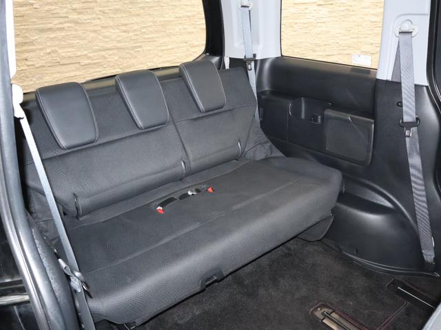 ステップワゴンスパーダ Ｚクールスピリット　純正ナビ　バックカメラ　両側パワースライドドア　クルーズコントロール　横滑り防止　ＥＴＣ　ＨＩＤライト　フォグ　純正ＡＷ　スマートキー　キーフリー　横滑防止　ＤＶＤ視聴可能　フルオートエアコン　ＡＢＳ（13枚目）