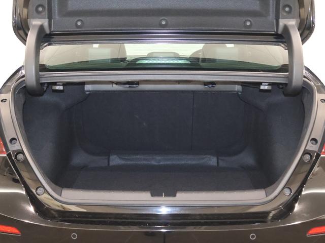 インサイト ＥＸ・ブラックスタイル　純正ナビ　バックカメラ　パーキングセンサー　ブラインドスポットインフォメーション　横滑り防止　パワーシート　シートヒーター　ＥＴＣ　ＬＥＤライト　フォグ　純正ＡＷ　スマートキー　ＡＡＣ　キーレス（15枚目）