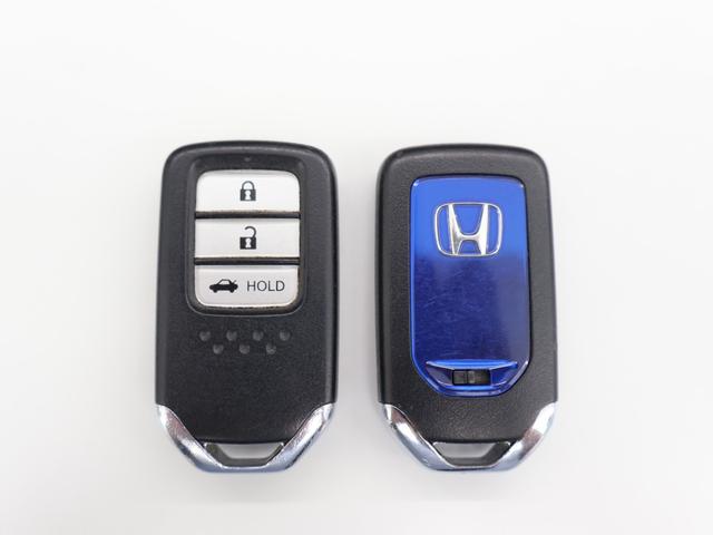 インサイト ＥＸ・ブラックスタイル　純正ナビ　バックカメラ　パーキングセンサー　ブラインドスポットインフォメーション　横滑り防止　パワーシート　シートヒーター　ＥＴＣ　ＬＥＤライト　フォグ　純正ＡＷ　スマートキー　ＡＡＣ　キーレス（28枚目）