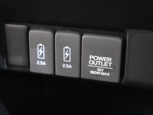 Ｎ－ＯＮＥ ＲＳ　純正ナビ　バックカメラ　クルーズコントロール　衝突軽減ブレーキ　踏み間違い防止　横滑り防止　ＥＴＣ　ＨＩＤライト　フォグ　純正ＡＷ　スマートキー　シティーブレーキ　スマキー　ターボ　エアバッグ　ＡＢＳ（10枚目）