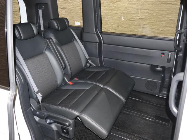 ステップワゴン スパーダ　レンタアップ　社外ナビ　バックカメラ　両側パワースライドドア　パワーテールゲート　ブラインドスポットインフォメーション　パーキングセンサー　シートヒーター　ＥＴＣ　ＬＥＤライト　フォグ　純正ＡＷ（17枚目）