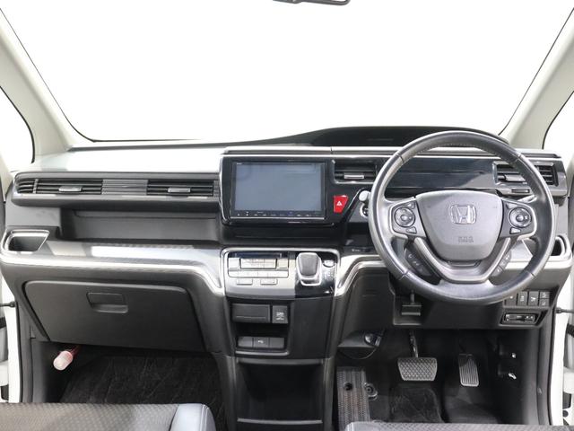 ステップワゴンスパーダ スパーダハイブリッドＧ・ＥＸホンダセンシング　純正ナビ　マルチビューカメラ　フリップダウンモニター　両側パワースライドドア　わくわくゲート　パーキングアシスト　横滑り防止　シートヒーター　ＥＴＣ　ＬＥＤライト　フォグ　純正ＡＷ　スマートキー（6枚目）