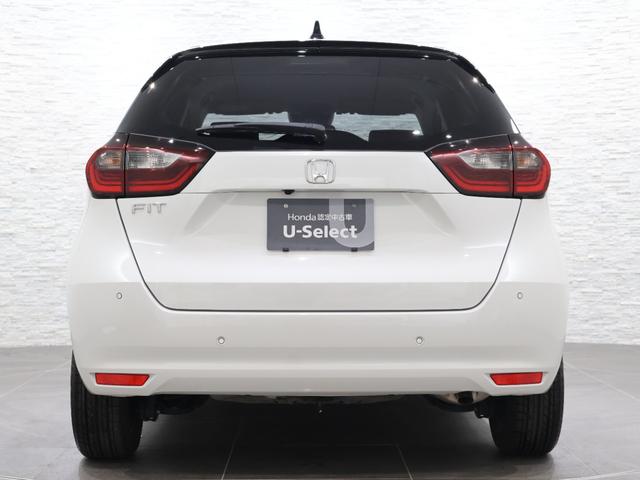 フィット ホーム　レンタアップ　社外ナビ　バックカメラ　パーキングセンサー　横滑り防止　ＥＴＣ　ＬＥＤライト　純正ＳＷ　スマートキー　記録簿　衝突軽減　リアカメラ　ソナー　ＵＳＢ接続　ＡＡＣ　サイドエアバック　スマキー（22枚目）