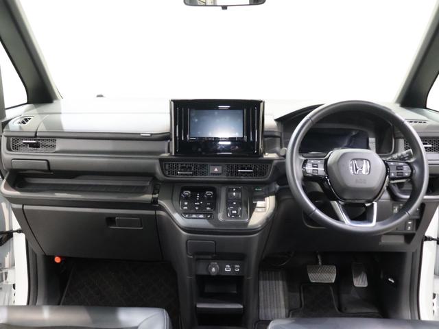 ステップワゴン ｅ：ＨＥＶスパーダ　レンタアップ　純正ナビ　バックカメラ　パワーテールゲート　ブラインドスポットインフォメーション　パーキングセンサー　ＥＴＣ　ＬＥＤライト　フォグ　純正ＡＷ　スマートキー　デュアルエアコン　ＥＳＣ（5枚目）