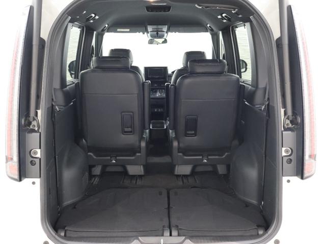 ステップワゴン ｅ：ＨＥＶスパーダ　レンタアップ　純正ナビ　バックカメラ　パワーテールゲート　ブラインドスポットインフォメーション　パーキングセンサー　ＥＴＣ　ＬＥＤライト　フォグ　純正ＡＷ　スマートキー　デュアルエアコン　ＥＳＣ（22枚目）