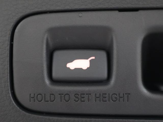 ステップワゴン ｅ：ＨＥＶスパーダ　レンタアップ　純正ナビ　バックカメラ　パワーテールゲート　ブラインドスポットインフォメーション　パーキングセンサー　ＥＴＣ　ＬＥＤライト　フォグ　純正ＡＷ　スマートキー　デュアルエアコン　ＥＳＣ（24枚目）