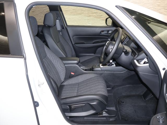 フィット ホーム レンタアップ 社外ナビ バックカメラ パーキングセンサー 横滑り防止 ETC LEDライト 純正SW スマートキー 記録簿 衝突軽減 リアカメラ ソナー USB接続 AAC サイドエアバック スマキー(14枚目)