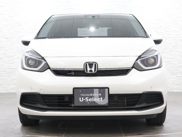 フィット ホーム レンタアップ 社外ナビ バックカメラ パーキングセンサー 横滑り防止 ETC LEDライト 純正SW スマートキー 記録簿 衝突軽減 リアカメラ ソナー USB接続 AAC サイドエアバック スマキー(19枚目)