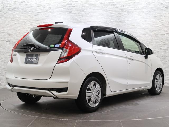 フィット １３Ｇ・Ｆ　雹損害　純正ナビ　バックカメラ　横滑り防止　アイドリングストップ　ＥＴＣ　ハロゲンライト　純正ＳＷ　スマートキー　リヤカメラ　アクティブクルーズ　コーナーセンサー　衝突被害軽減　イモビライザー　ＡＡＣ（22枚目）