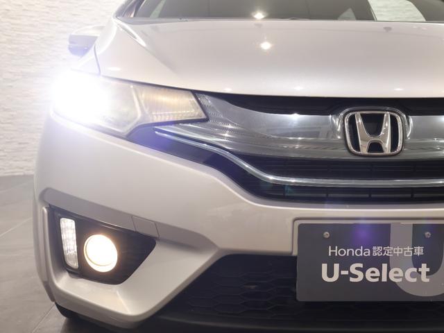 フィットハイブリッド Ｓパッケージ　純正ナビ　バックカメラ　クルーズコントロール　ＥＴＣ　ＬＥＤライト　フォグ　純正ＡＷ　スマートキー　点検記録簿　サイドエアバック　ワンセグテレビ　ＵＳＢ　ＶＳＡ　クルコン　イモビライザー　スマキー（24枚目）