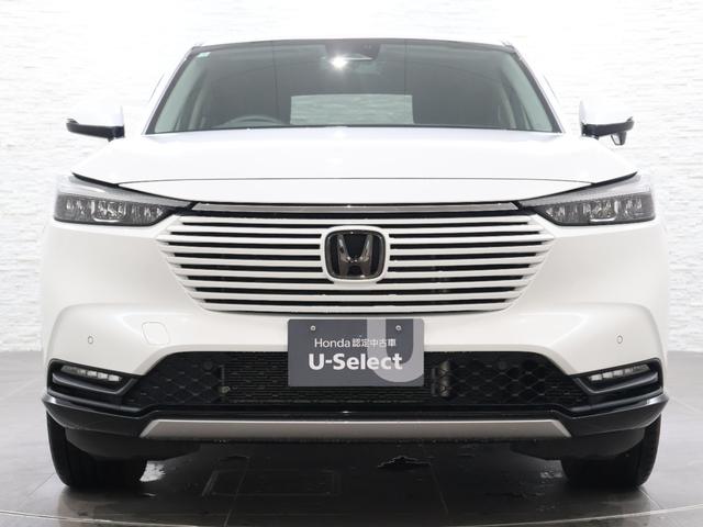 ヴェゼル ｅ：ＨＥＶＺ　純正ホンダコネクトディスプレイ　バックカメラ　ブラインドスポットインフォメーション　後席出庫サポート　パーキングセンサー　横滑り防止　ＥＴＣ　ＬＥＤライト　フォグ　純正ＡＷ　スマートキー　スマキ（22枚目）