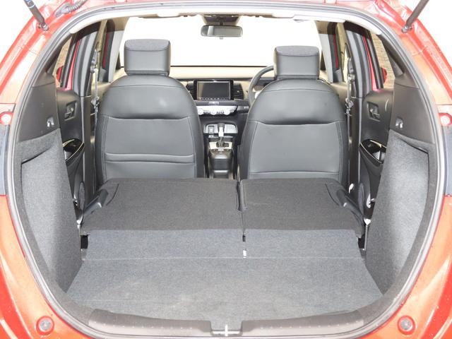 フィット ホーム　純正ナビ　バックカメラ　ホンダセンシング　パーキングセンサー　横滑り防止　ＥＴＣ　ＬＥＤライト　純正ＳＷ　スマートキー　衝突軽減ブレーキ　リアカメ　オートライト　クリアランスソナー　フルセグＴＶ（19枚目）