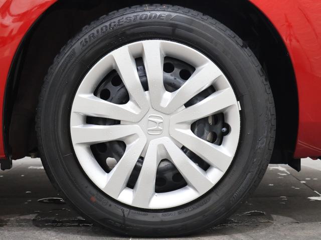 フィット ホーム　純正ナビ　バックカメラ　ホンダセンシング　パーキングセンサー　横滑り防止　ＥＴＣ　ＬＥＤライト　純正ＳＷ　スマートキー　衝突軽減ブレーキ　リアカメ　オートライト　クリアランスソナー　フルセグＴＶ（29枚目）